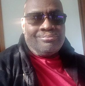 Meet your Posher, Derrick